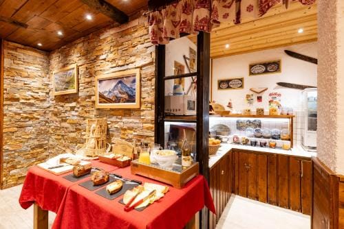 Les Glieres - Champagny-en-Vanoise Hotel in Champagny-en-Vanoise