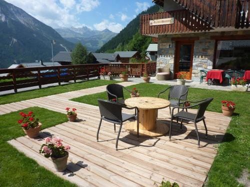 Les Glieres - Champagny-en-Vanoise Hotel in Champagny-en-Vanoise