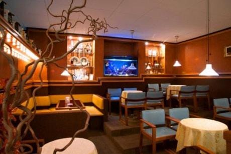 Bar/lounge