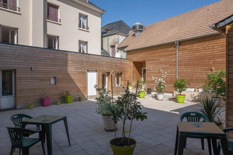 Logis Hotel & Restaurant de la Barque Hotel in Normandy