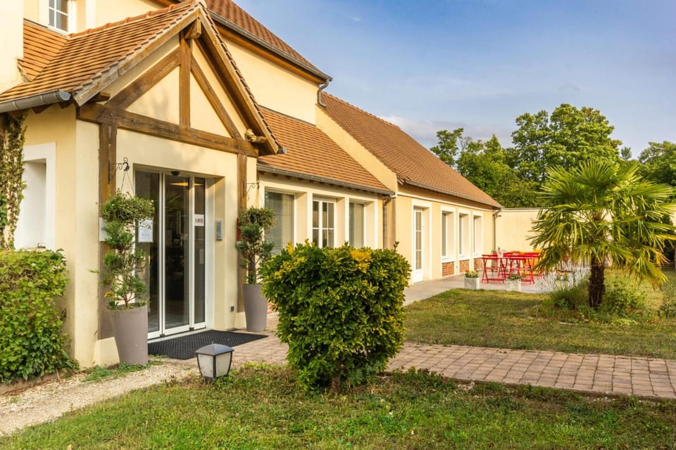 Hotel HAPY Hotel in Île-de-France