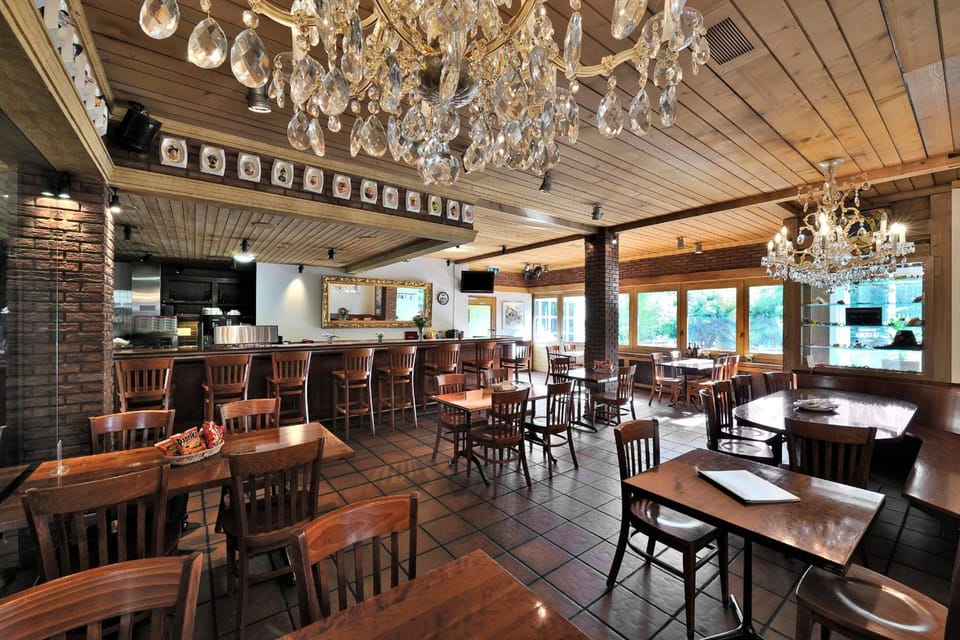 Bar/lounge