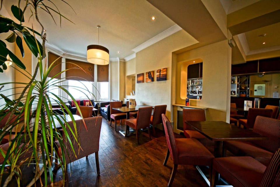 Bar/lounge
