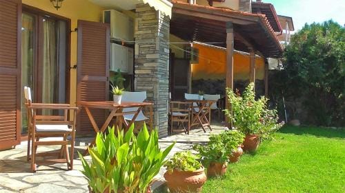 Studios Tripiti Hotel in Halkidiki