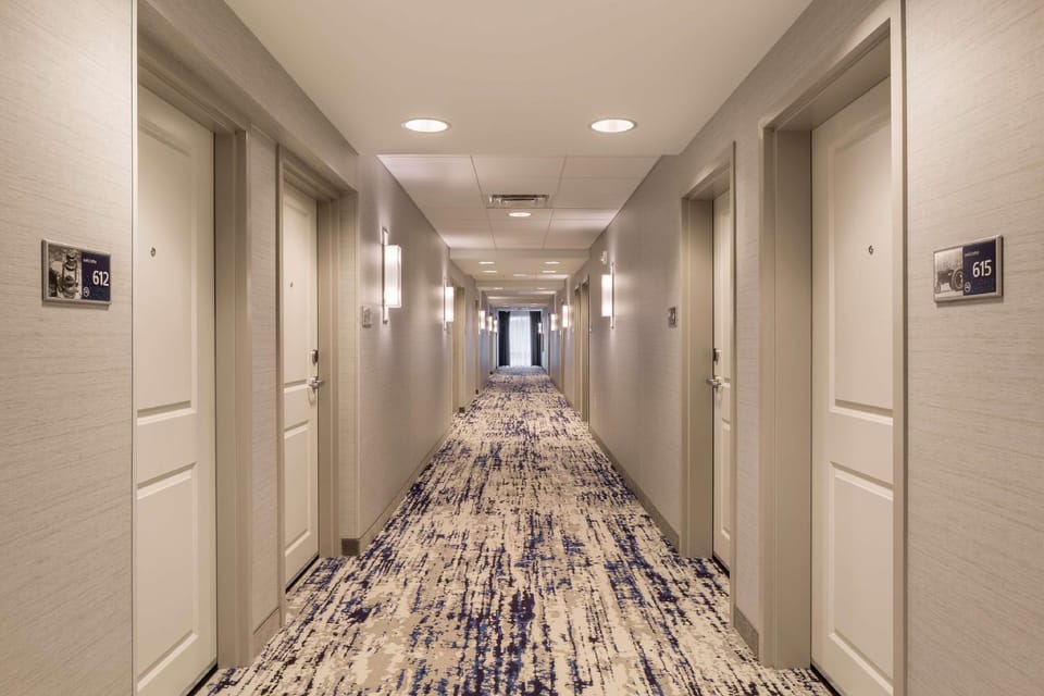 Hampton Inn and Suites Newport/Cincinnati Hotel in Newport