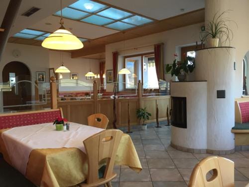 Gasthof Pizzeria Unterwirt Hotel in Trentino-South Tyrol