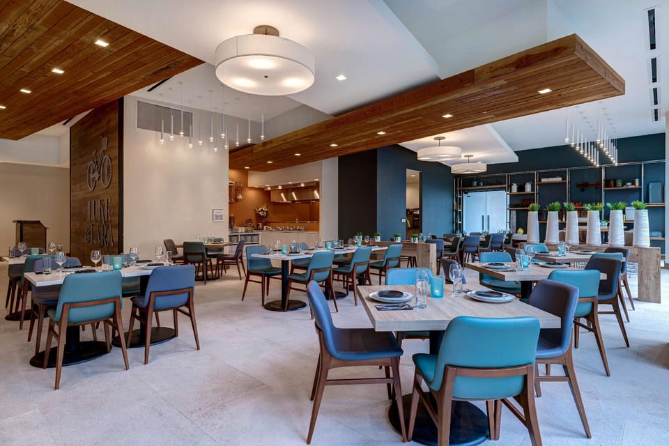 Hilton Garden Inn Anaheim Resort Hotel in Anaheim