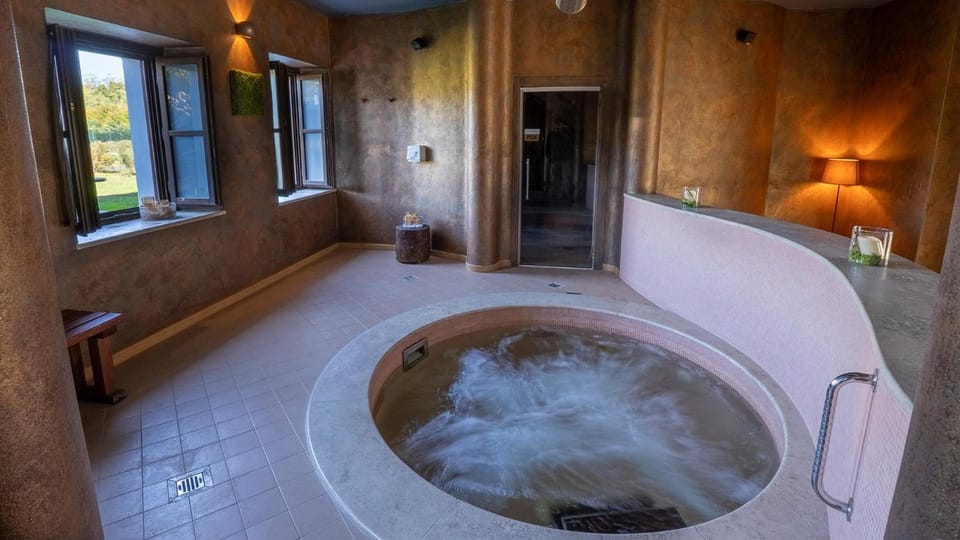 Relais Bella Rosina Pool & Spa Hotel in Piedmont