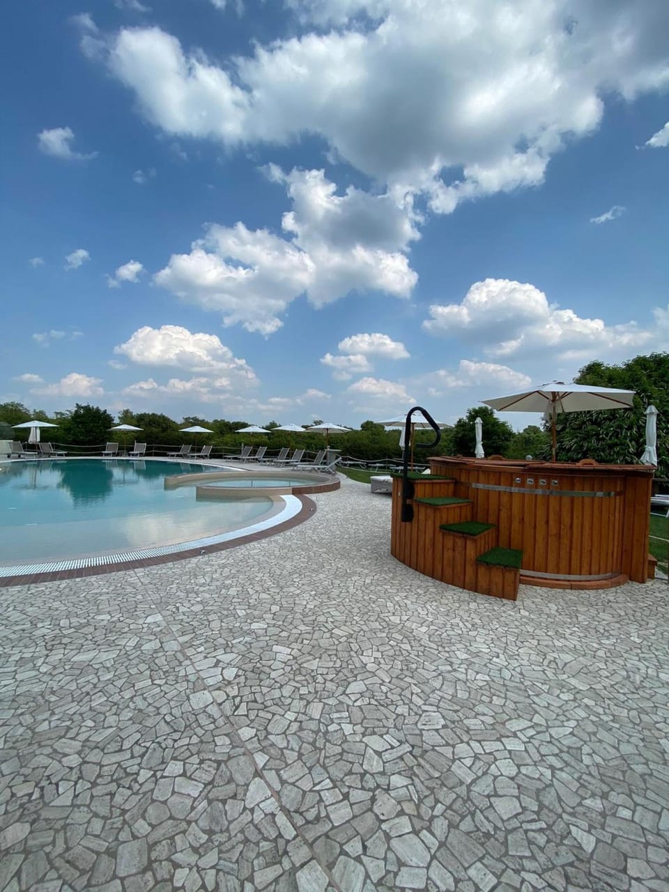 Relais Bella Rosina Pool & Spa Hotel in Piedmont