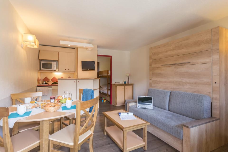 Residence Pierre & Vacances Les Ravines Apartment hotel in Les Allues