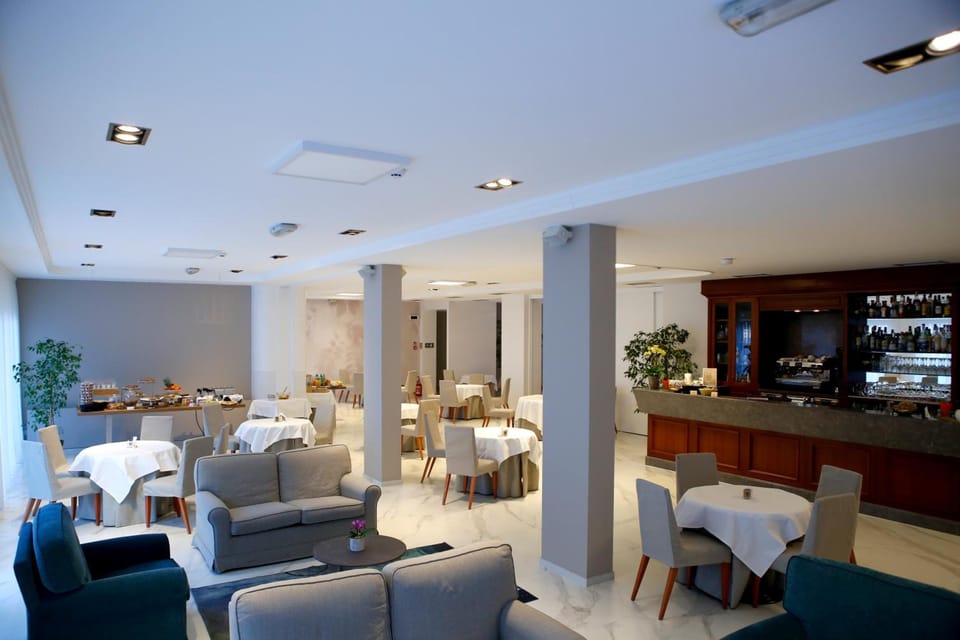 Scia' On Martin Hotel Restaurant Hotel in Lombardy