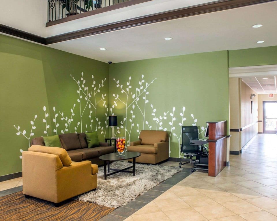 Sleep Inn & Suites Pearland - Houston South Hotel in Pearland