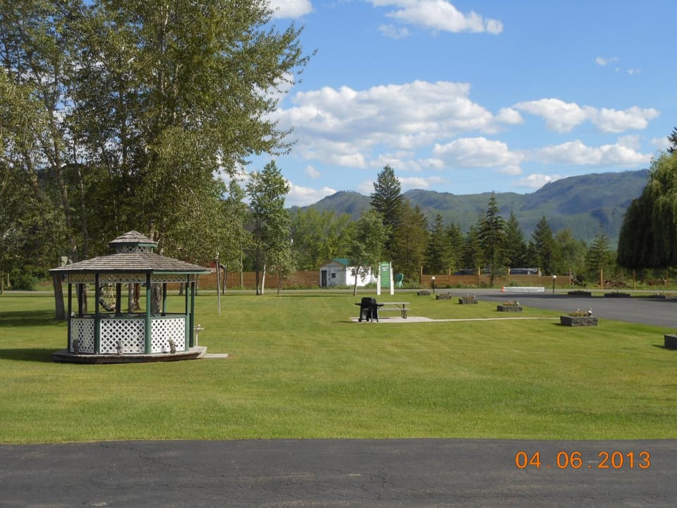 Mountain Springs Motel & RV Park Motel in British Columbia
