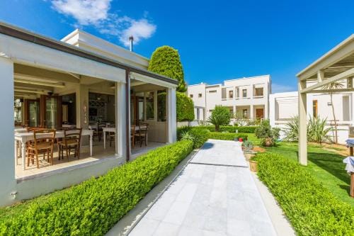 Mikro Livadi Special Lodges - Has an Eco Salt water pool - 150m from the beach Lodge in Crete