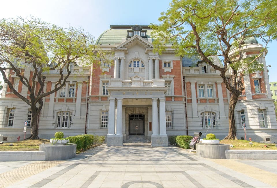 Meter 2 Hostel-Qingnian Hotel in Kaohsiung
