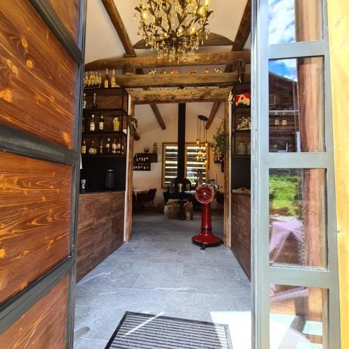 Chesa Prema Bed & Breakfast - Restaurant Hotel in Canton of Grisons