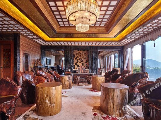 Drunken Root Resort Hotel in Zhejiang