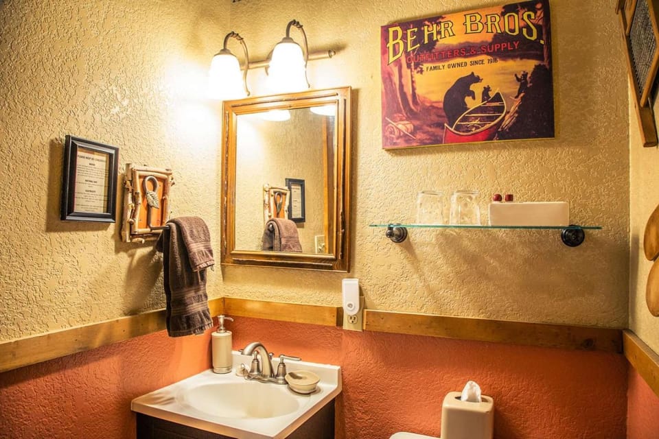 Eagle's Nest Lodge in Big Bear