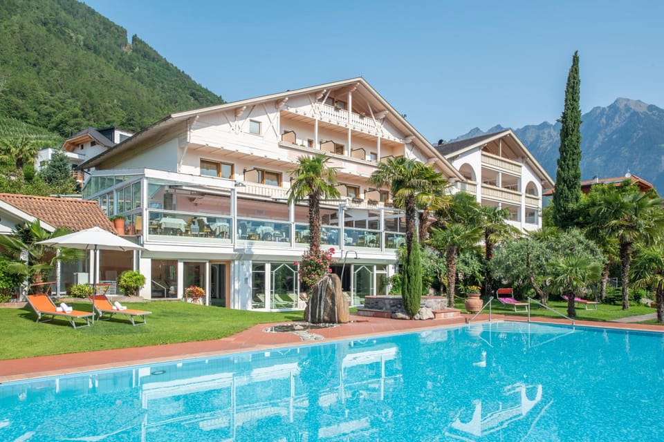 Glanzhof Hotel & Apartments Hotel in Merano