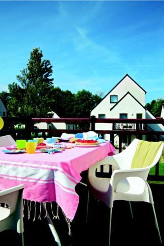Village Club Goelia Les Voiles blanches Hotel in Batz-sur-Mer