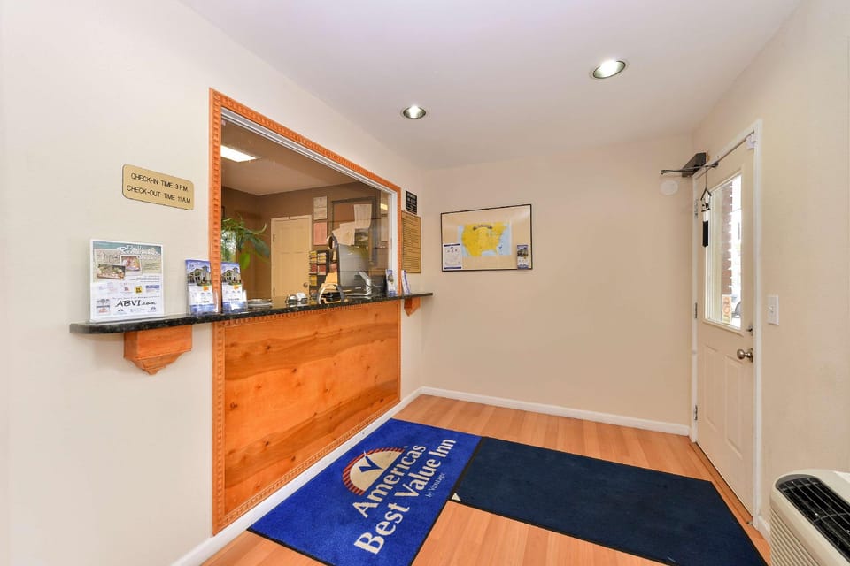 Americas Best Value Inn Nashville Downtown Motel in East Nashville