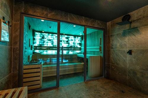 Hotel 16 | 150 Montagne & Spa Nuxe Hotel in Piedmont