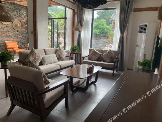 Junxi Yuanzi Villa Hotel in Chengdu