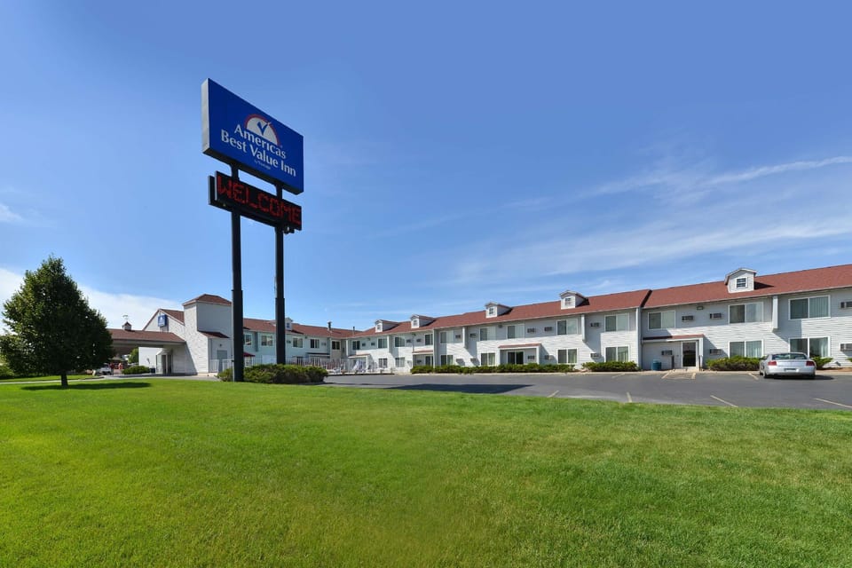 Super 8 by Wyndham Rapid City Hotel in Rapid City