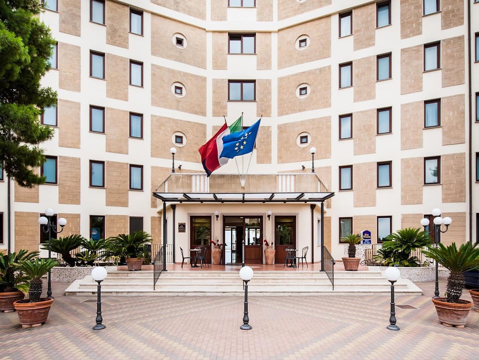 Apulia Hotel Taranto Ara Solis Hotel in Province of Taranto