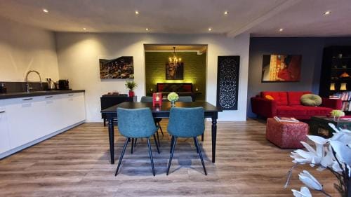 Downtown Hideaway, B&B Grand Deluxe Hotel in Eindhoven