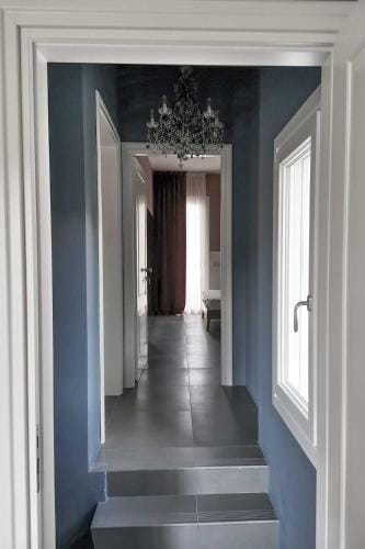 Casa Sebina - your design home on the lake - 3 bathrooms 3 bedrooms Hotel in Desenzano del Garda