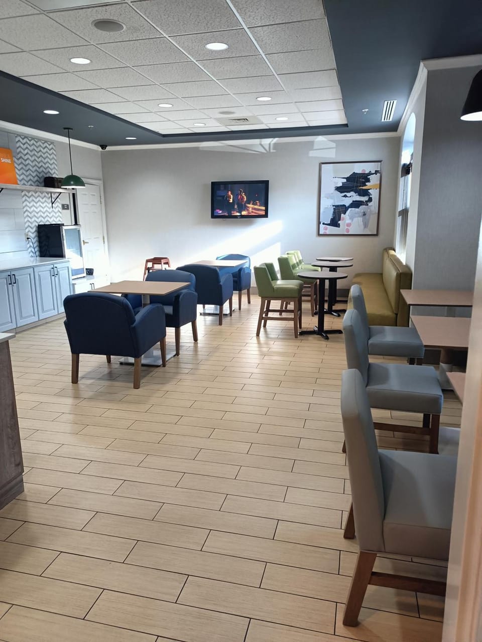 Comfort Inn & Suites Virginia Beach - Norfolk Airport Hotel in Norfolk