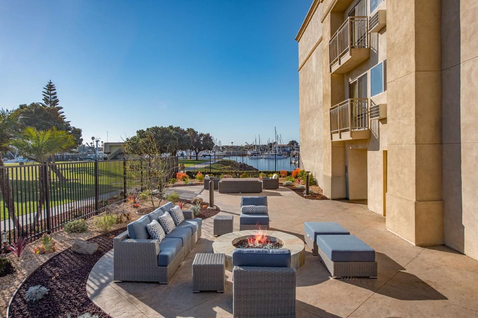 Hampton Inn Channel Islands Harbor Hotel in Oxnard