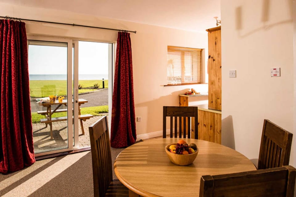 Quality Hotel and Leisure Center Youghal Hotel in County Waterford