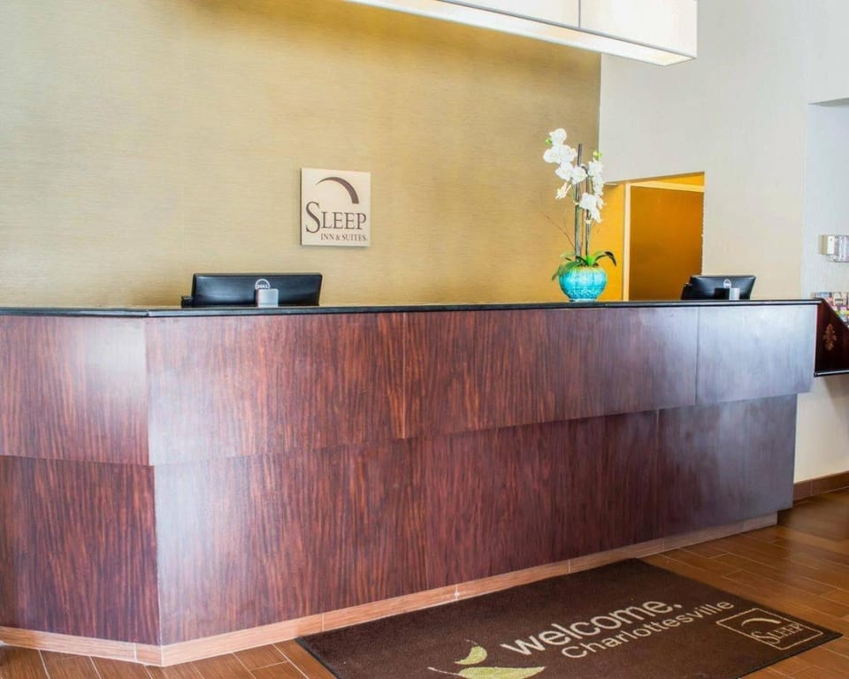 Sleep Inn & Suites Monticello Hotel in Charlottesville