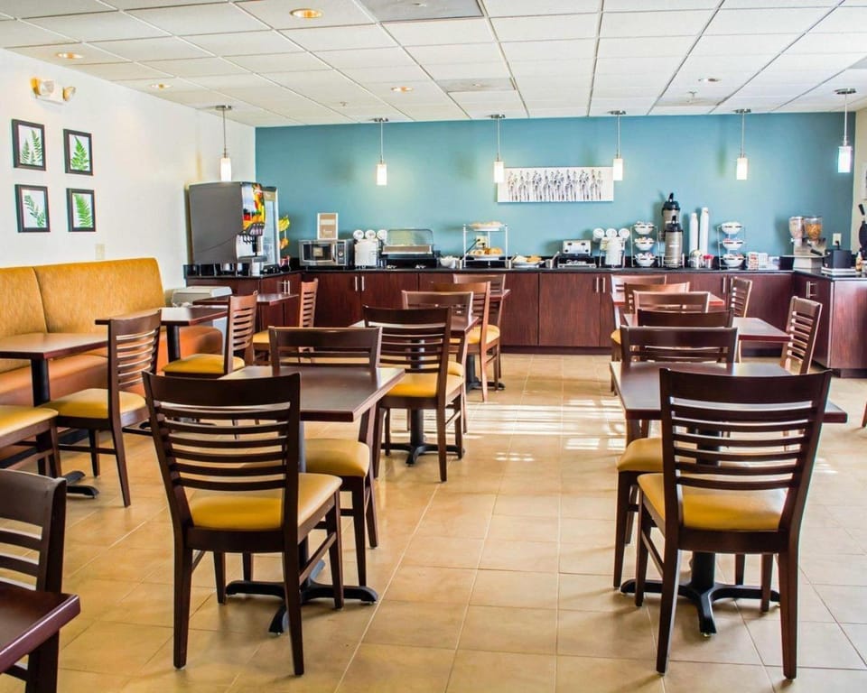 Sleep Inn & Suites Monticello Hotel in Charlottesville