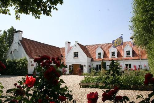 De Gouden Klokke Hotel in Flanders