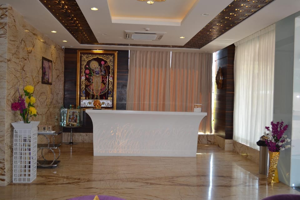 Hotel 5 Flowers Ananta Elite, Kota Hotel in Rajasthan