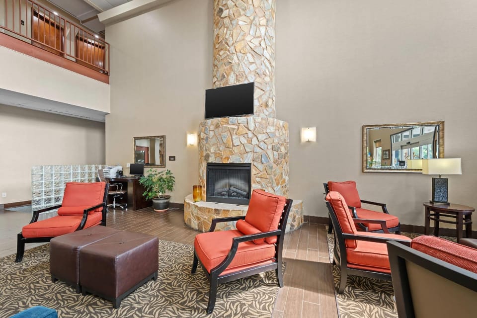 Comfort Suites Near Gettysburg Battlefield Visitor Center Hotel in Gettysburg
