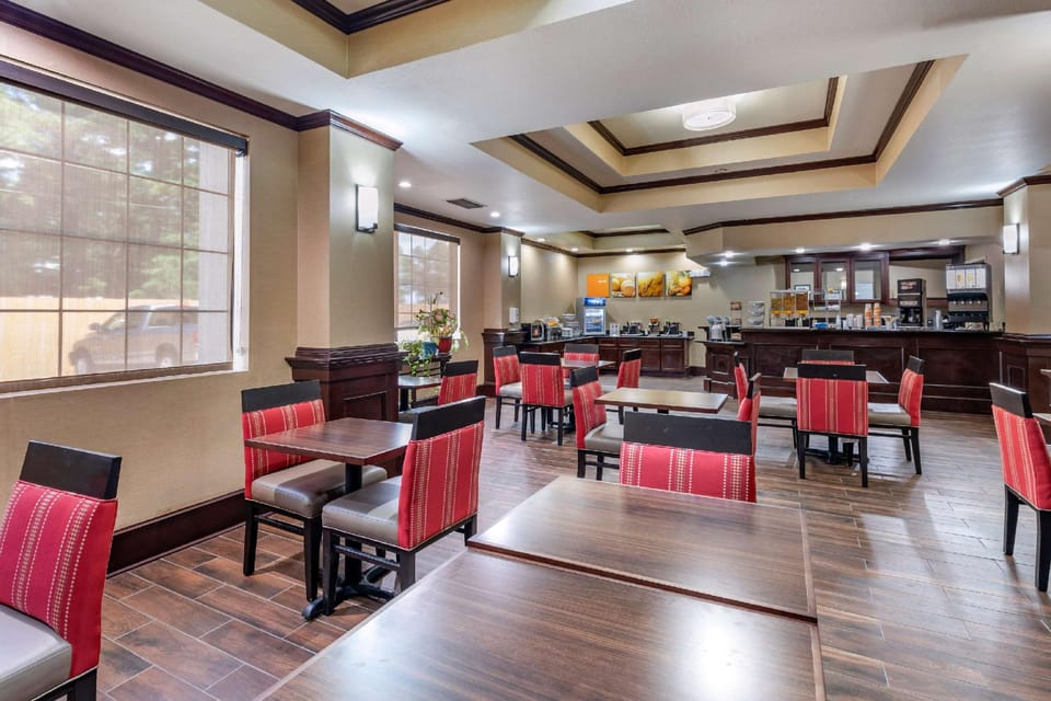 Comfort Suites Shreveport West I-20 Hotel in Shreveport