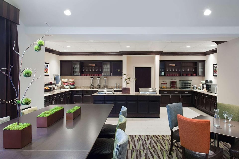 Homewood Suites by Hilton St. Louis - Galleria Hotel in Richmond Heights