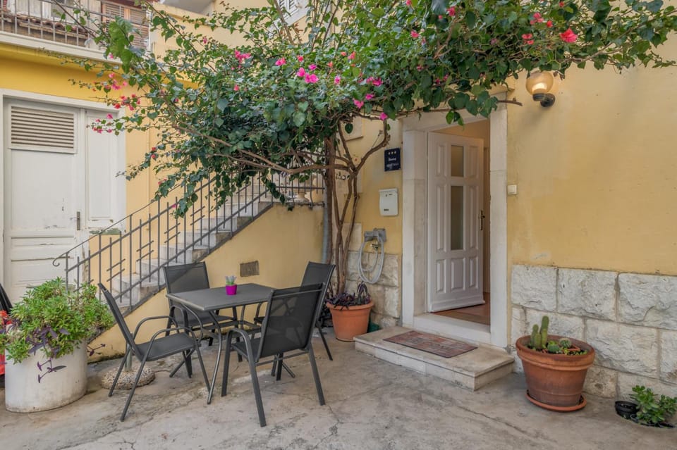 Victoria Luxury Rooms - Split Downtown Hotel in Split