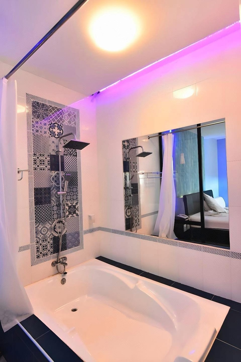 Relax Villa Hotel Love hotel in Bangkok