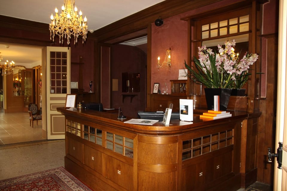 Chateau Des Bondons EI Hotel in Île-de-France