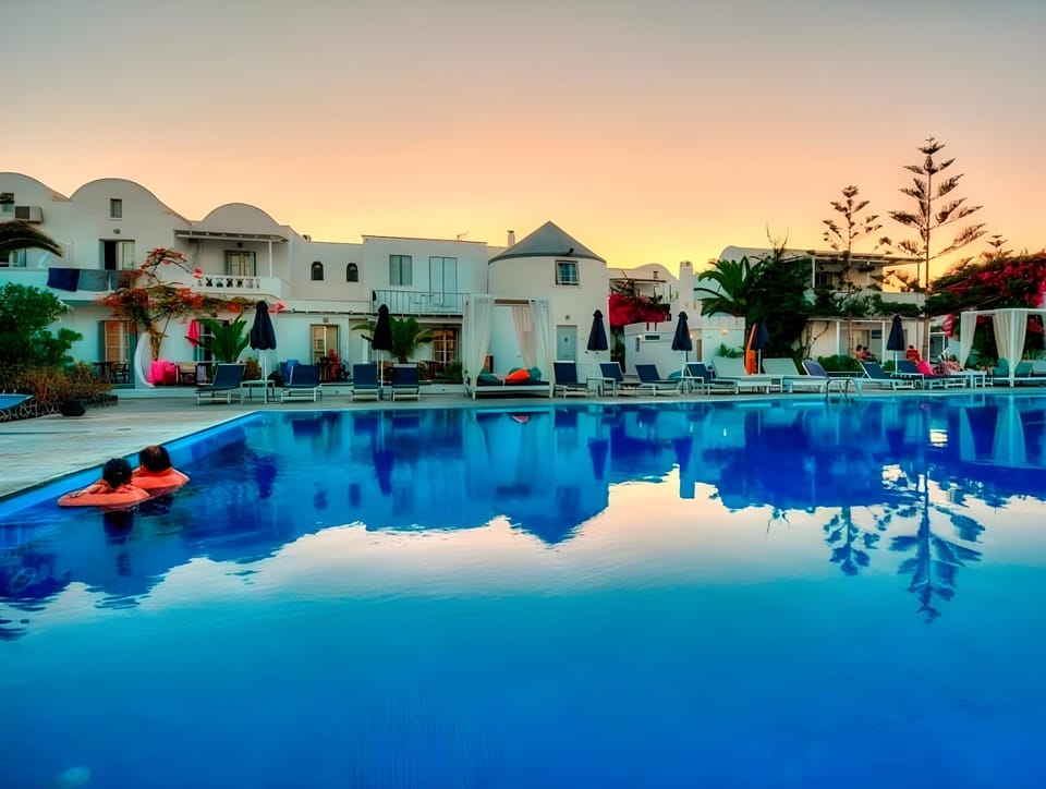Mediterranean Beach Palace Hotel Hotel in Santorini