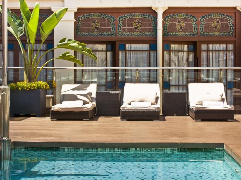 Swimming pool