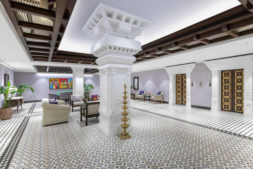 Vivanta Ernakulam, Marine Drive Hotel in Kochi