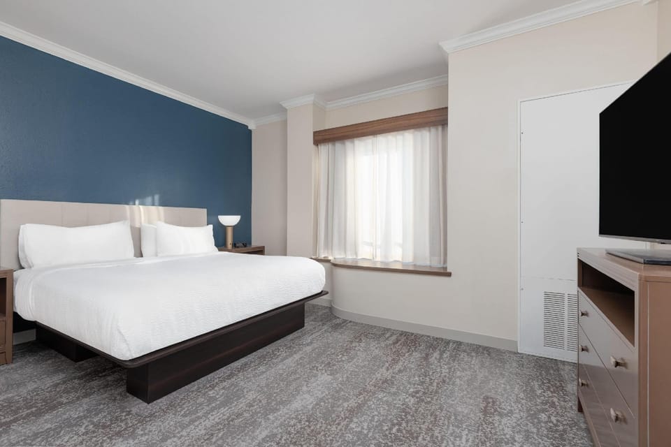 Suite room