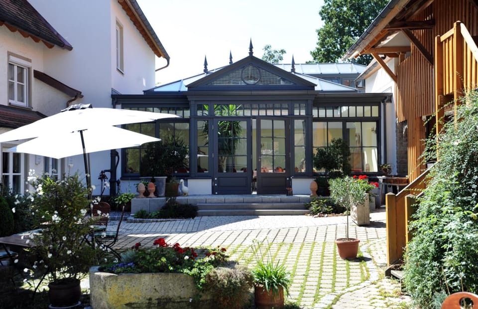 Landgasthof Zum Schwarzen Adler Hotel in Bavaria