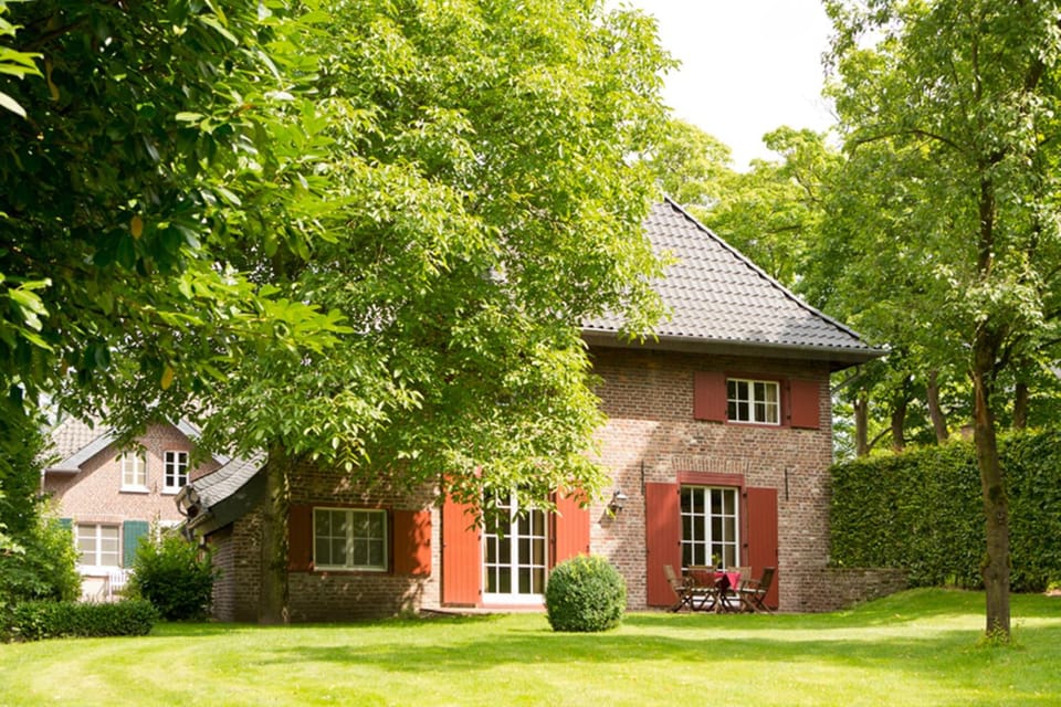 Schloss Wissen Hotel in Limburg (province)